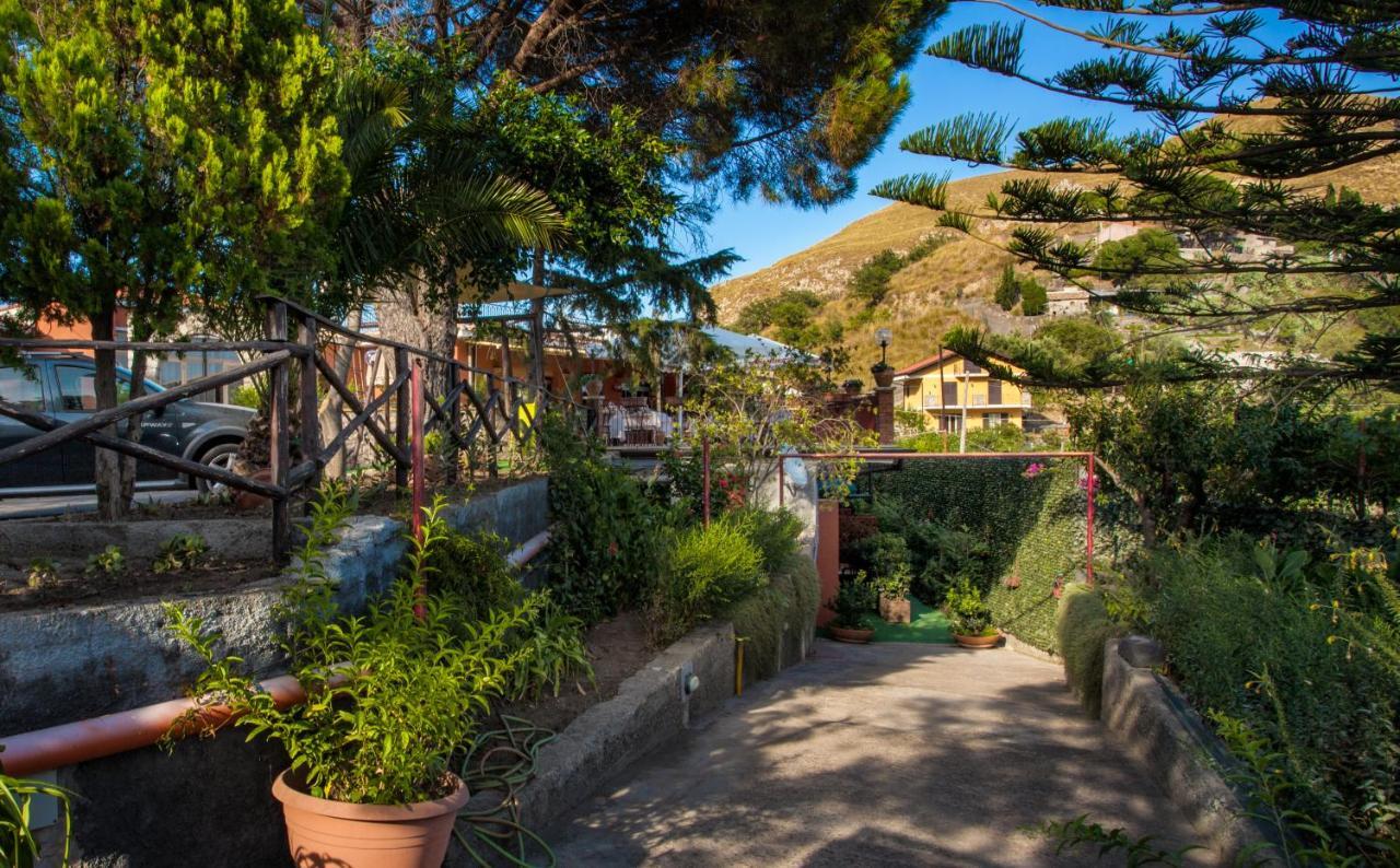 Venere B&B קסטלמולה מראה חיצוני תמונה