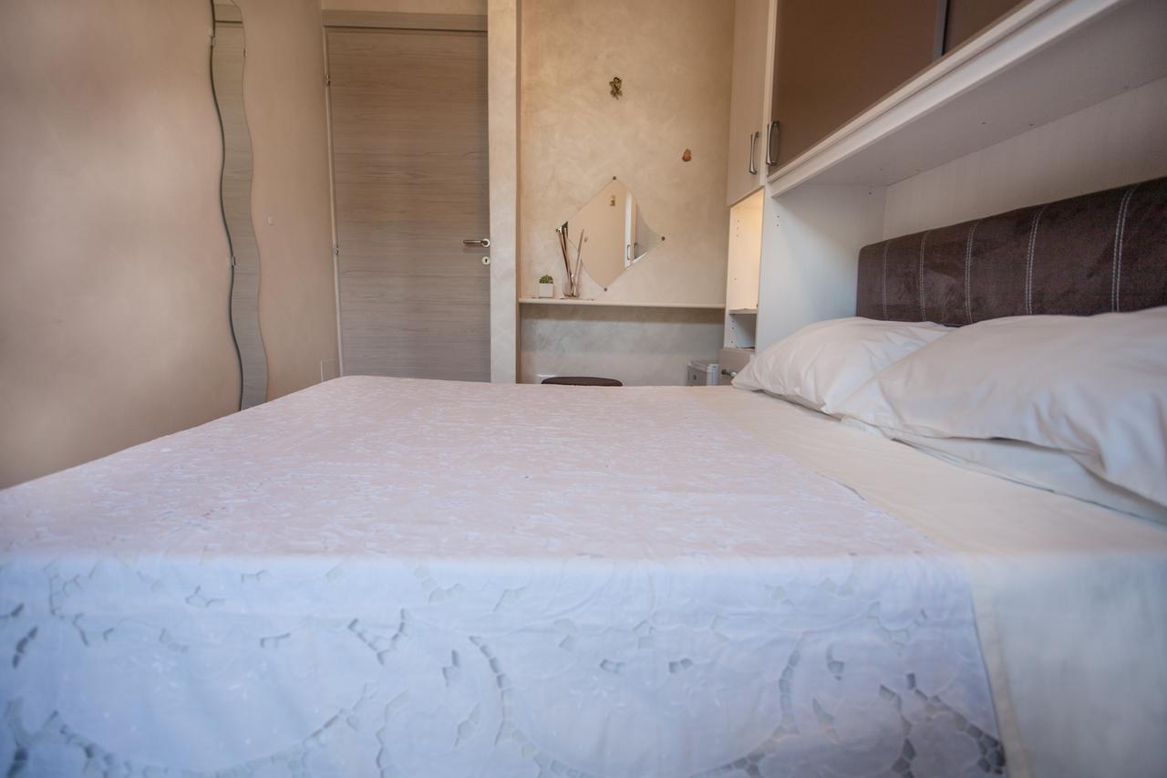 Venere B&B קסטלמולה מראה חיצוני תמונה